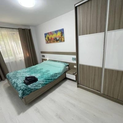 Location d’un appartement spacieux de 3 pièces, 75 m², Tomis Nord, Constanța, Roumanie